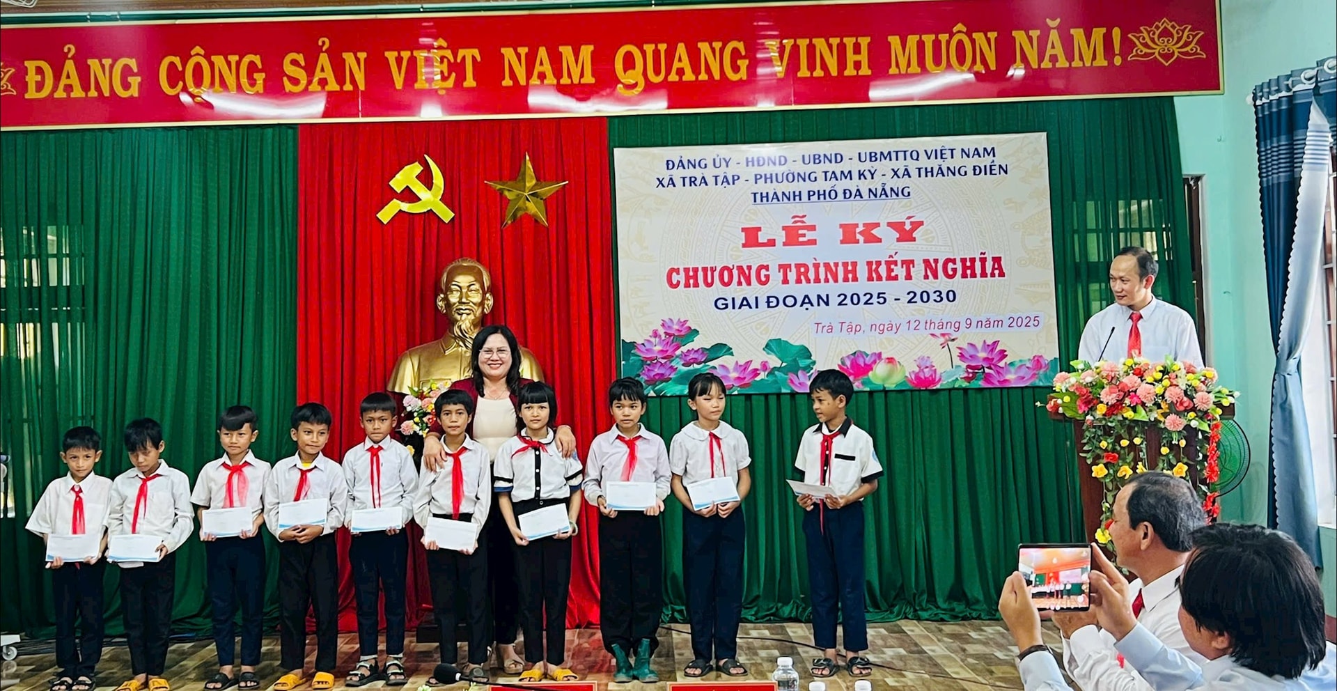 ពិធីបុណ្យសពសិស្ស