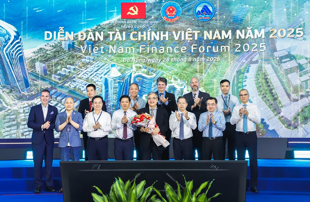 Ra mắt Hội đồng tư vấn xây dựng Trung tâm tài chính quốc tế Việt Nam tại thành phố Đà Nẵng