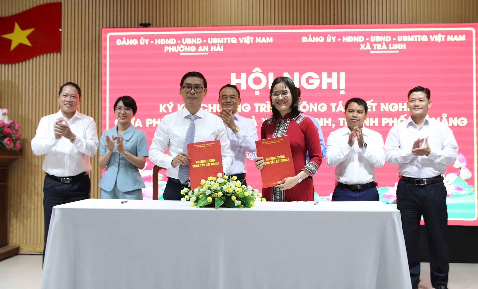 ViêczViệc kết nghĩa, hỗ trợ, hợp tác giữa hai địa phương dựa trên nguyên tắc tuân thủ chủ trương, đường lối của Đảng, chính sách, pháp luật của Nhà nước; bảo đảm tinh thần tự nguyện, bình đẳng, đoàn kết với mục tiêu phát huy lợi thế của mỗi địa phương.