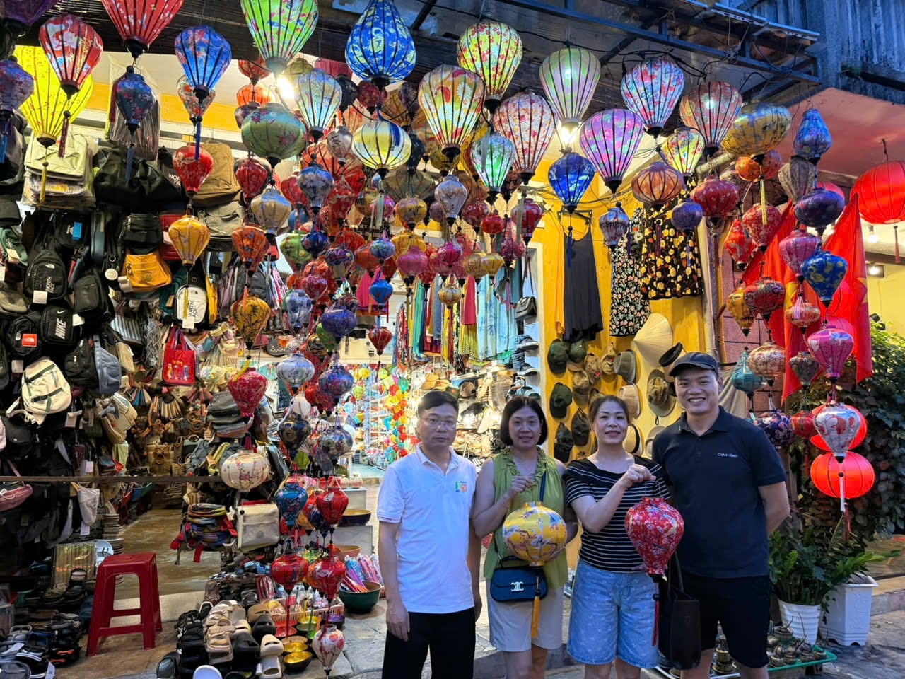Nỗ lực mở rộng và bình ổn thị trường