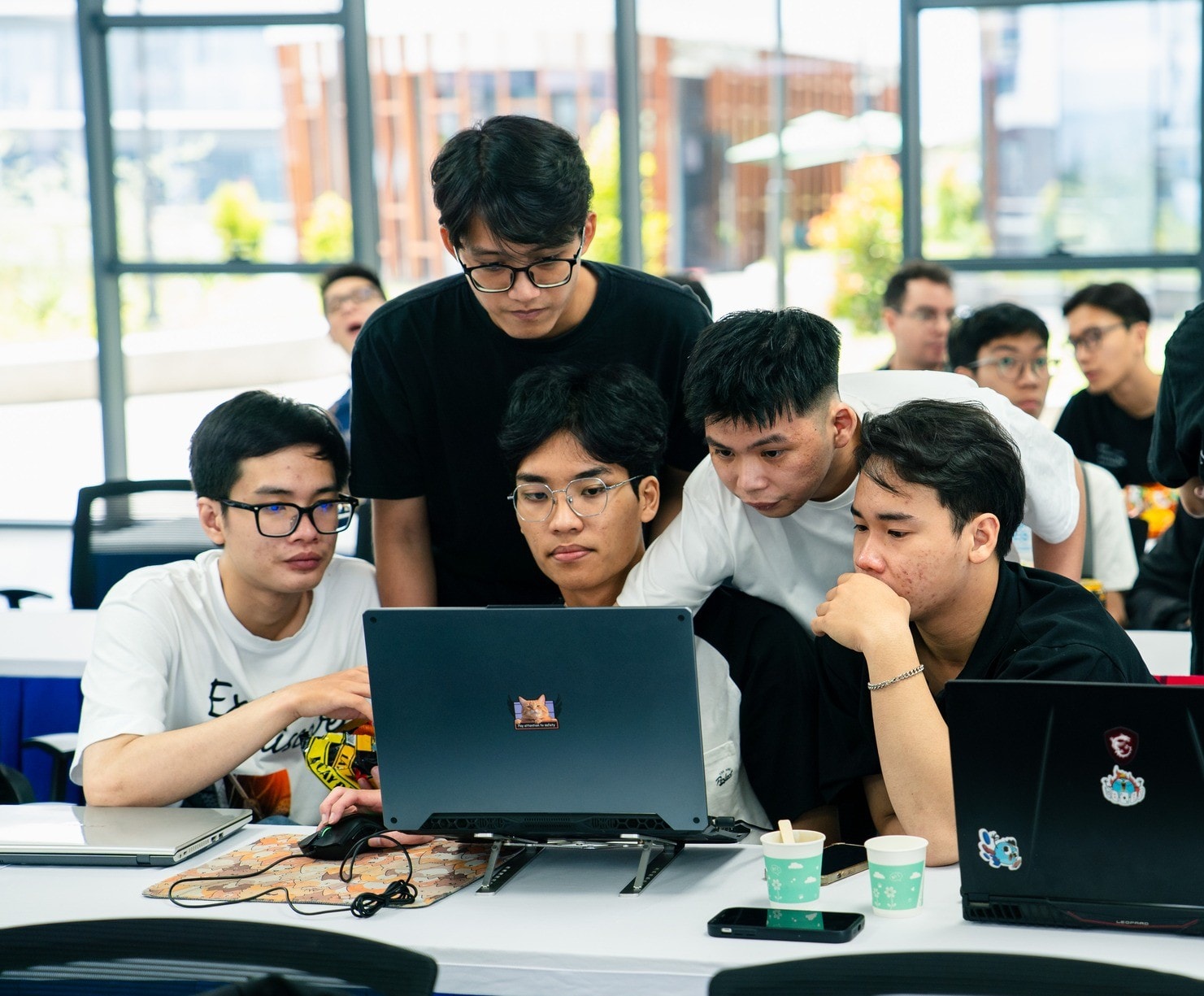 Thu hút nhân tài1