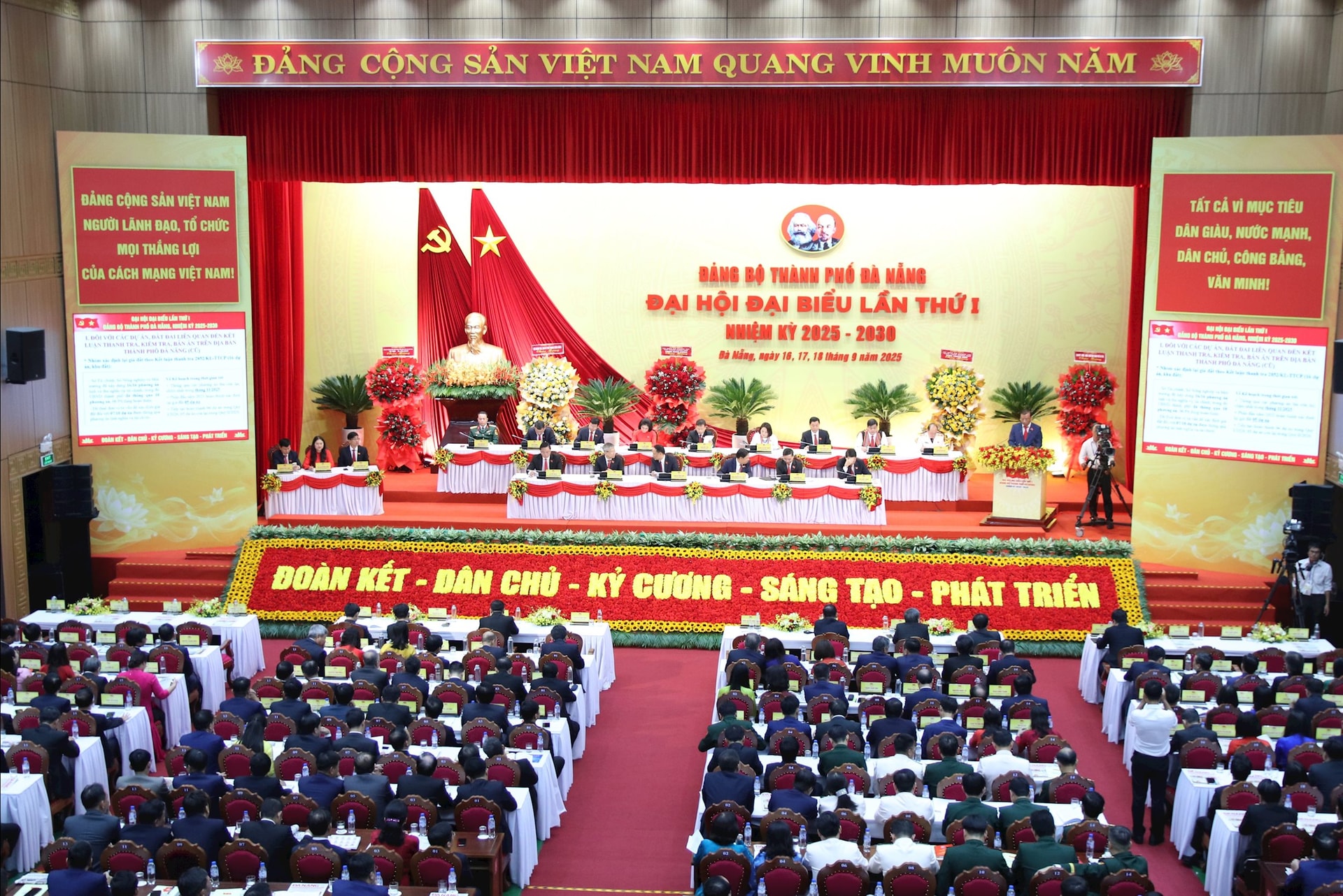 img_5576.jpg img_5576.jpg