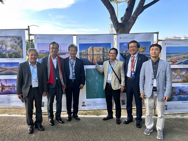 2-10 Văn nghệ sĩ tại HQ