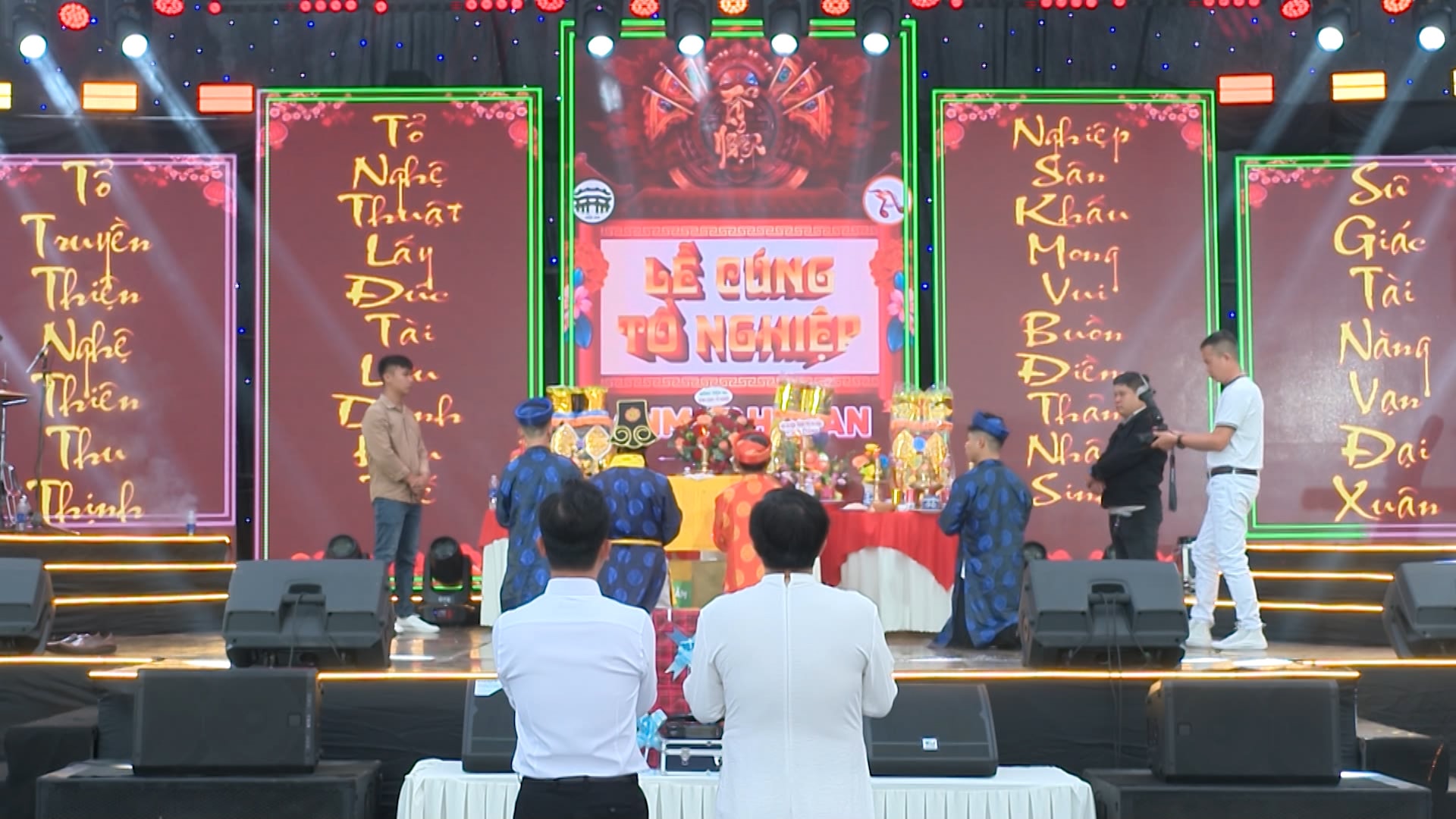 Dâng hương Tổ nghề của nhưng