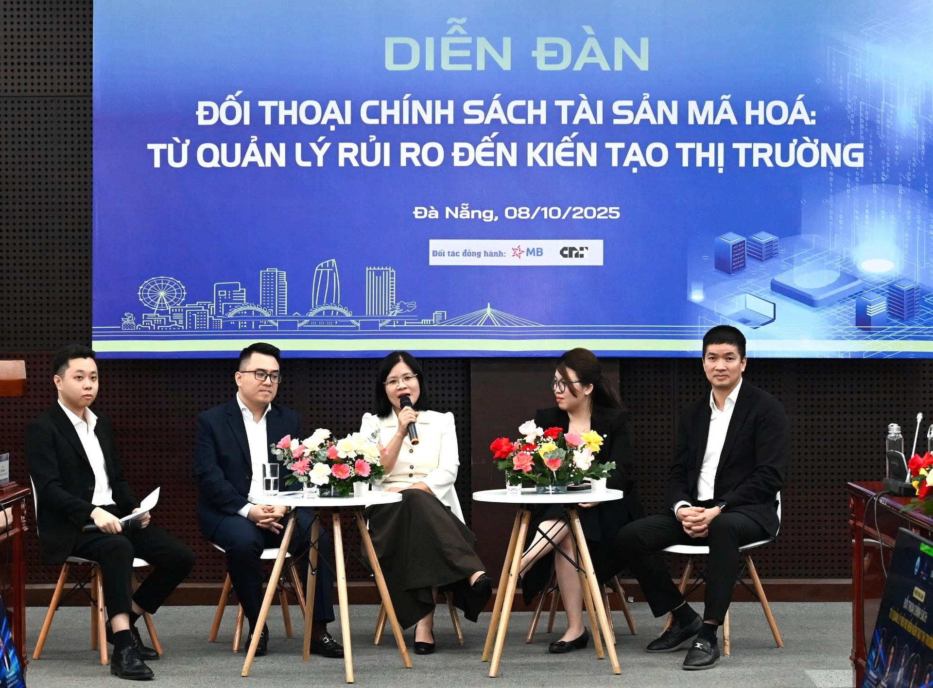 Phiên thảo luận