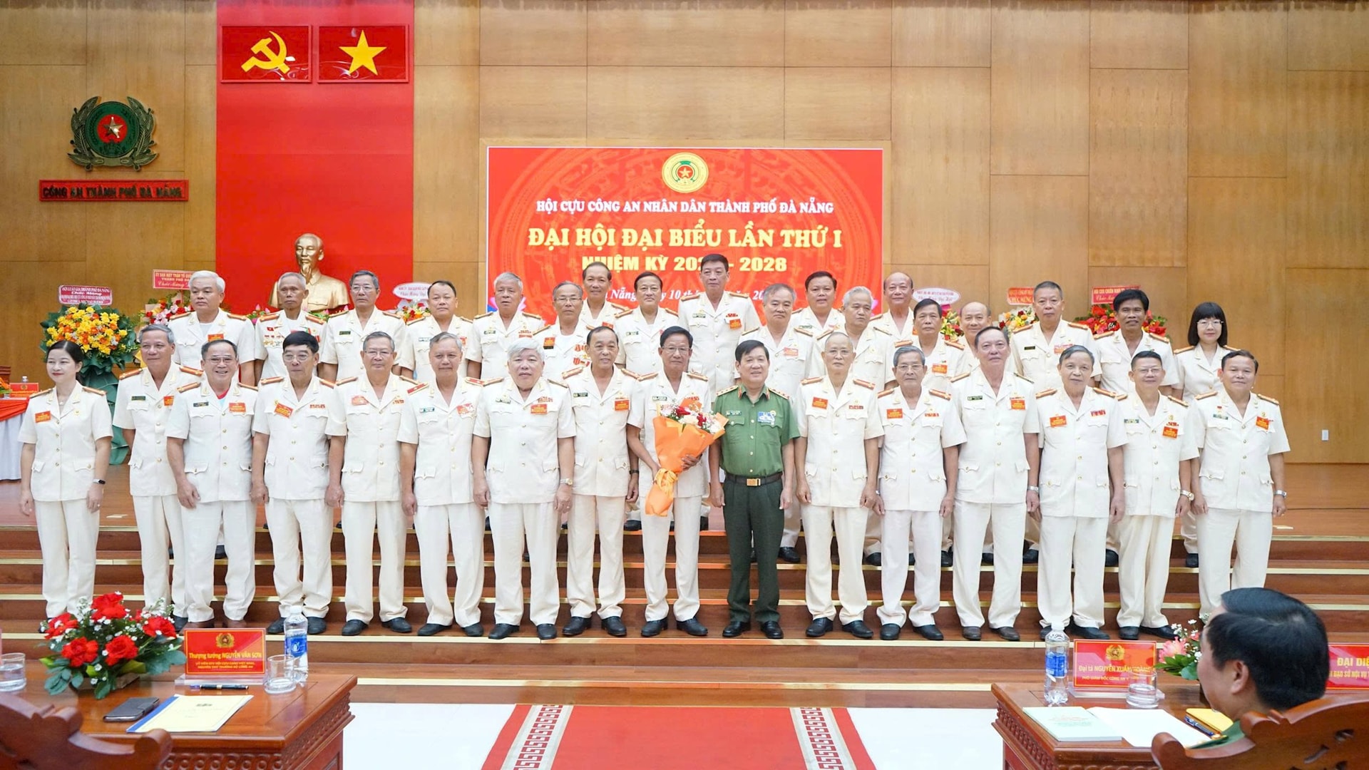 Ra mắt Ban chấp hành Hội Cựu Công an nhân dân thành phố nhiệm kỳ 2025-2028.