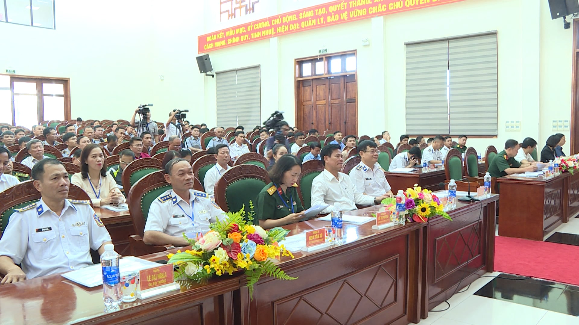 Các đại biểu tham dự chuyến đi