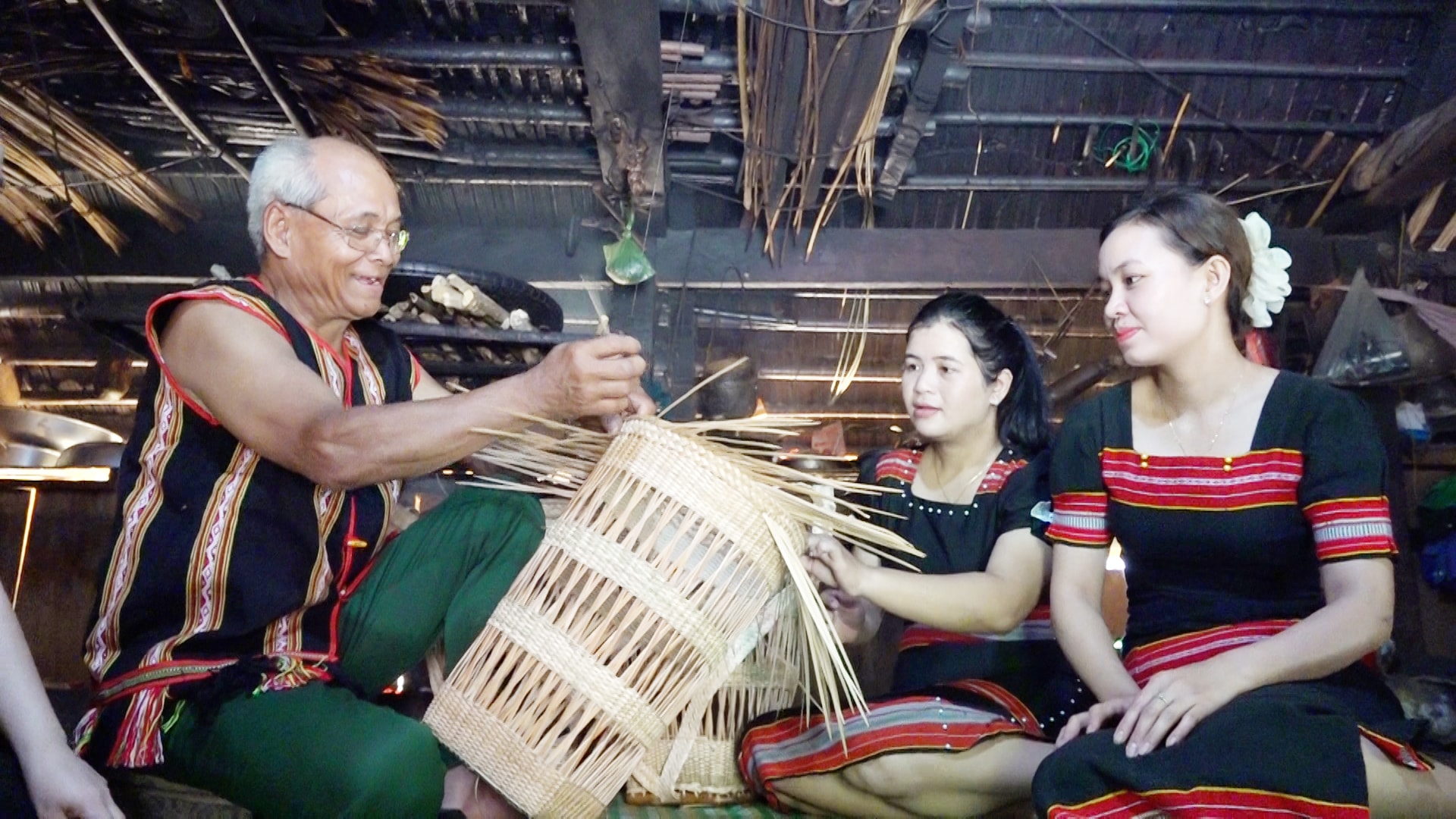 nguoi-ve.00_01_43_28.still005.jpg