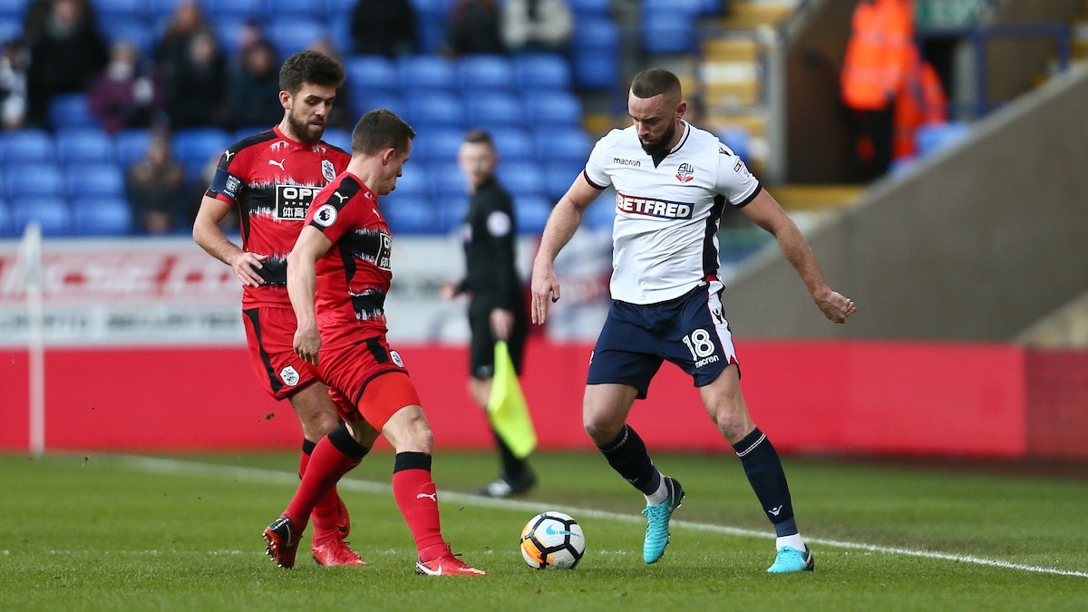Nhận định trận đấu Huddersfield vs Bolton - Tranh top 6 tại Kirklees