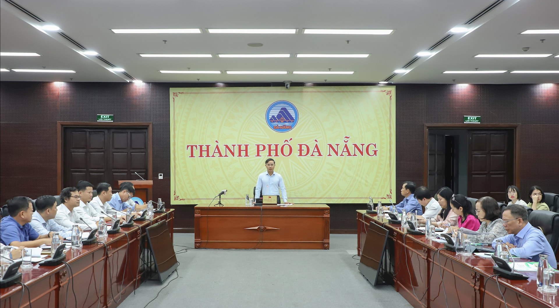 17-10 toan canh HOA TIEN