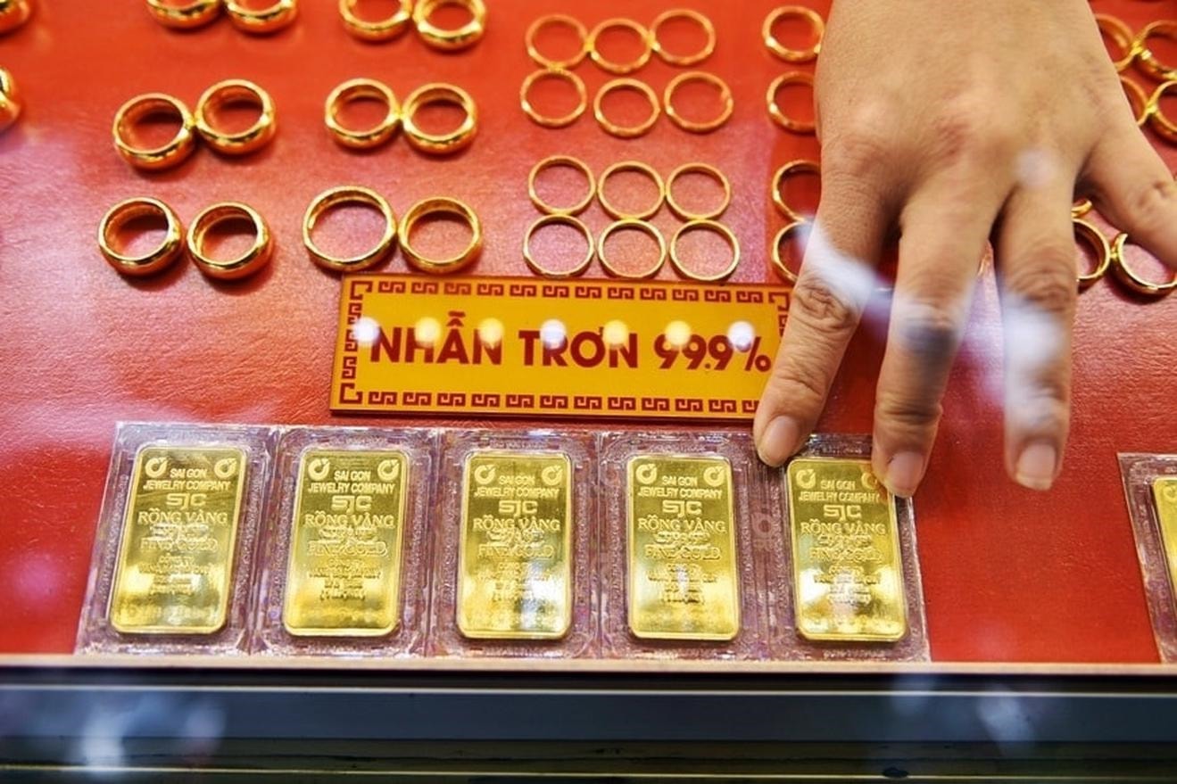 Giá vàng tối nay 17 10 2025 Giá vàng nhẫn, vàng SJC, DOJI, PNJ, Mi Hồng, vàng thế giới cập nhật mới nhất