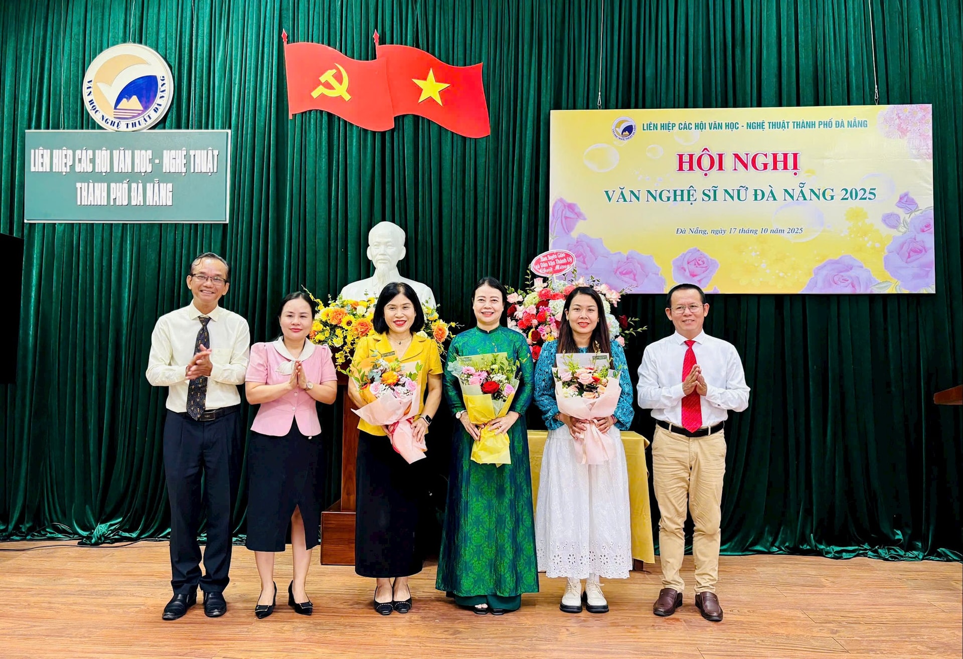 Nghe si nu1