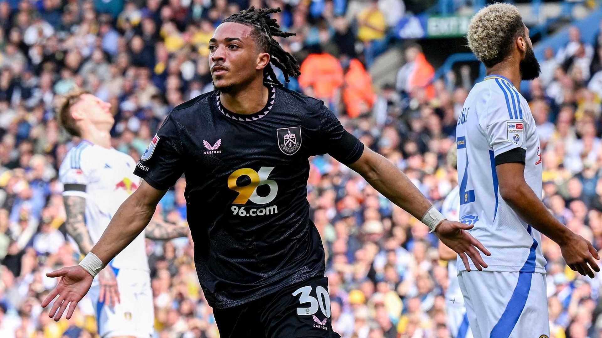 Nhận định trận đấu Burnley vs Leeds United Cờ đến tay Scott Parker hay Daniel Farke