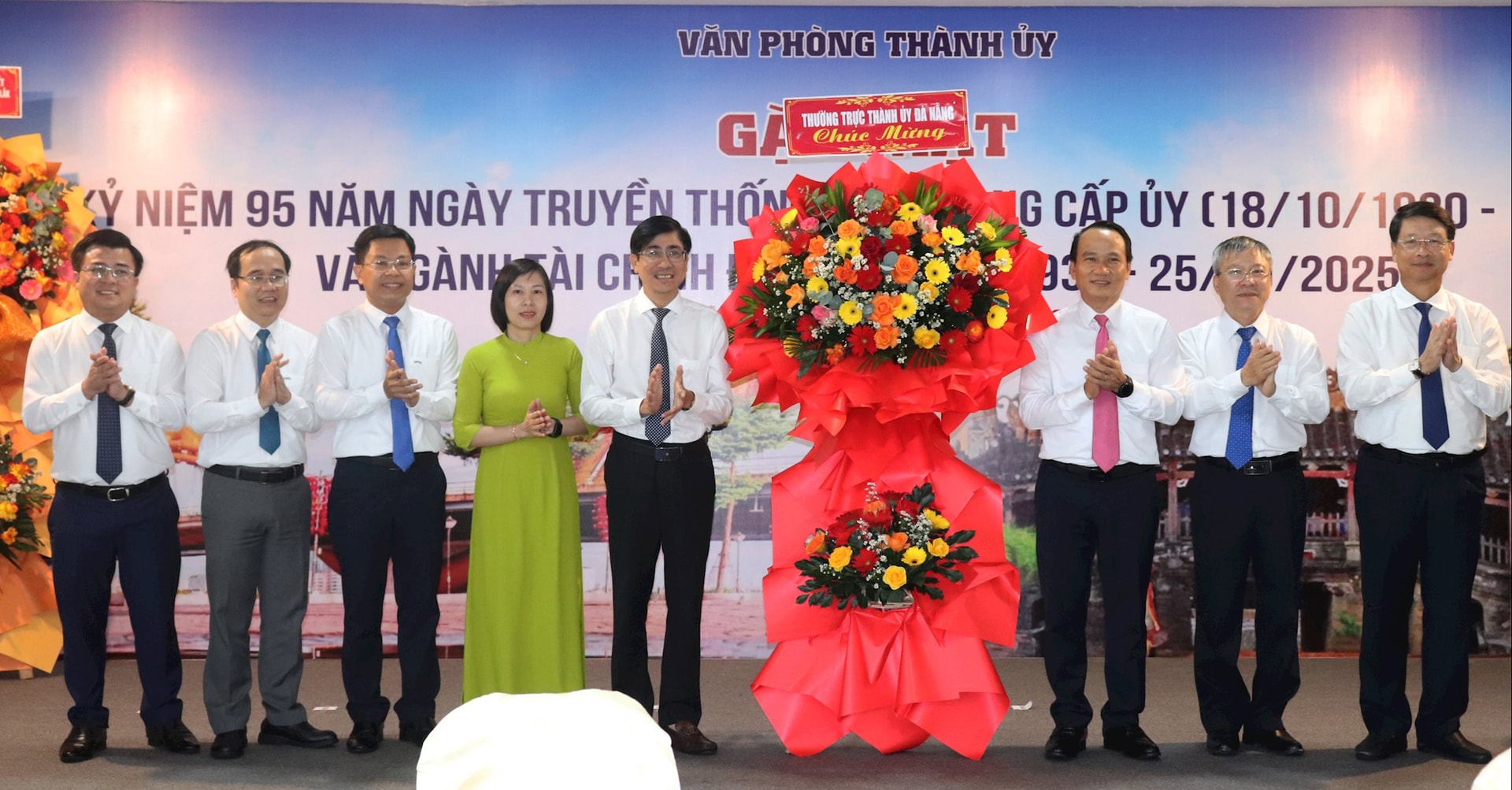 TANG HOA VPTU