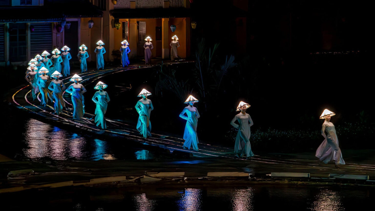 show-dien-thuc-canh-ky-uc-hoi-an-1536x864.jpg