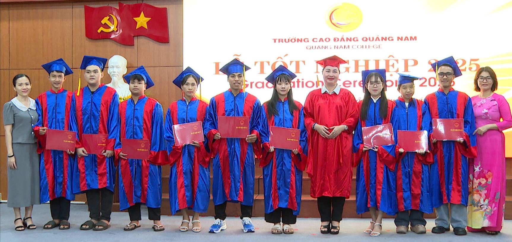 dyplom ukończenia studiów(2).jpg