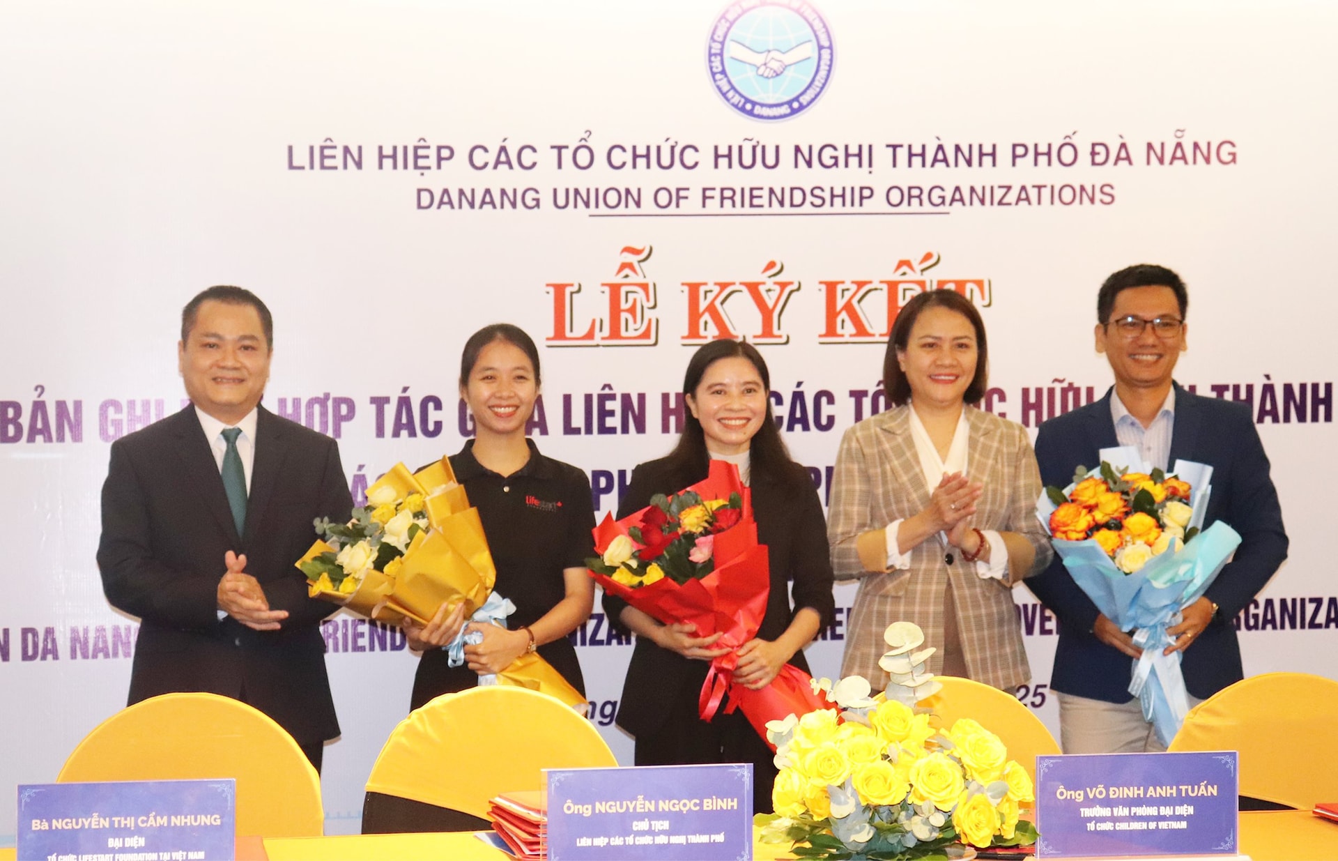 C MAN TANG HOA