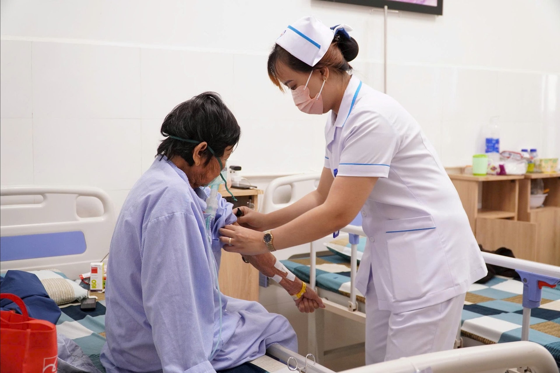 Zdravotní sestry jsou oddané svým pacientům. Foto: X.H