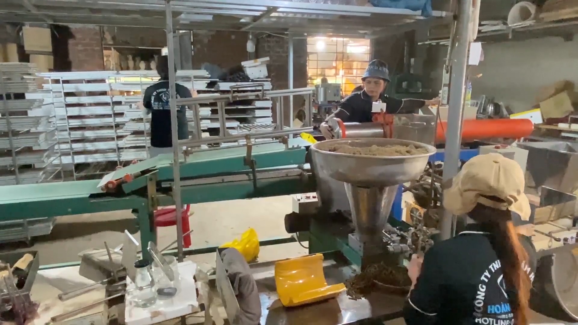 PS PHONG TRAO HOC BAC O NONG SON.mp4.00_01_42_31.Still001