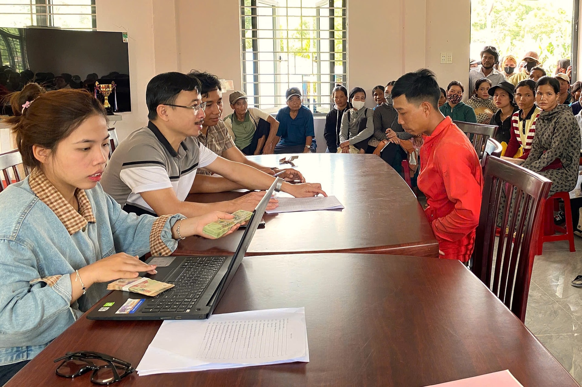 الدورة الشهرية