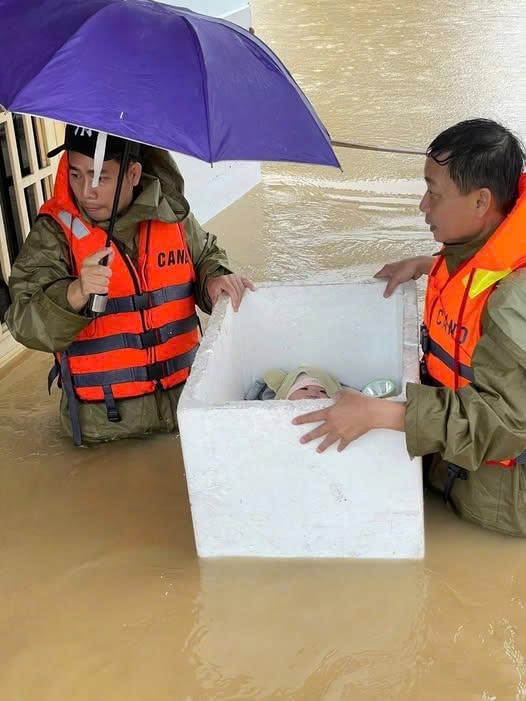 8c51e123ac9321cd7882 (1)