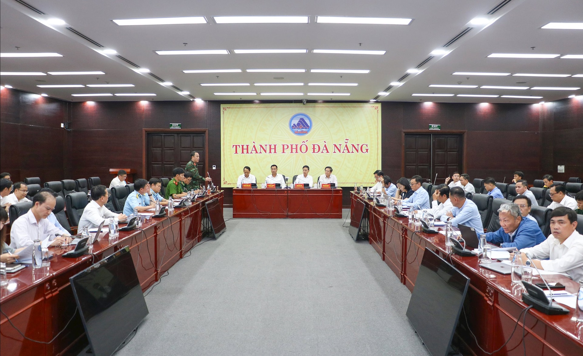 Toàn cảnh cuộc họp. Ảnh: TRỌNG