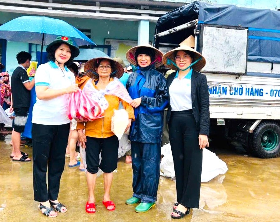 ៤-១១ នងដាន ២