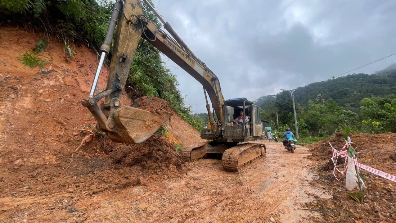 SAT LO MIEN GUNUNG 4