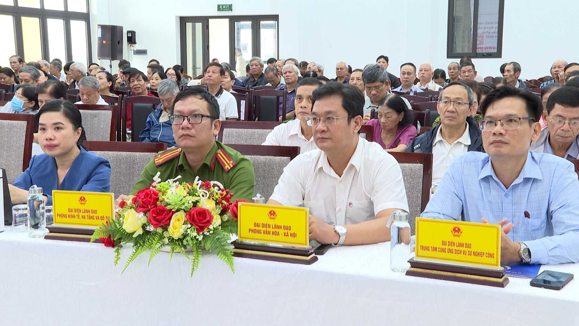 Đại biểu tham dự