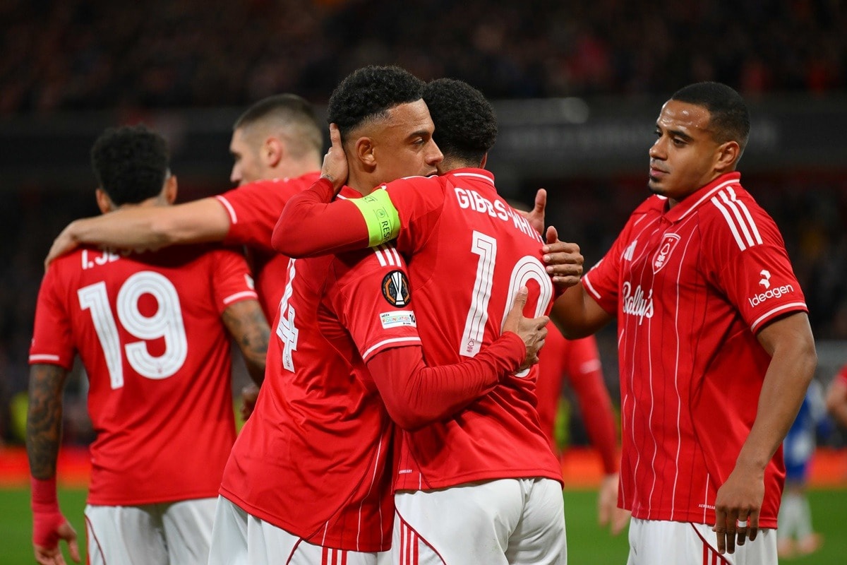 Thống kê lịch sử vẻ vang tuyên chiến đối đầu Manchester City & Nottingham Forest - Phân tích xem rộng lớn & chủ yếu vụ bài toán đề xuất đề xuất biết