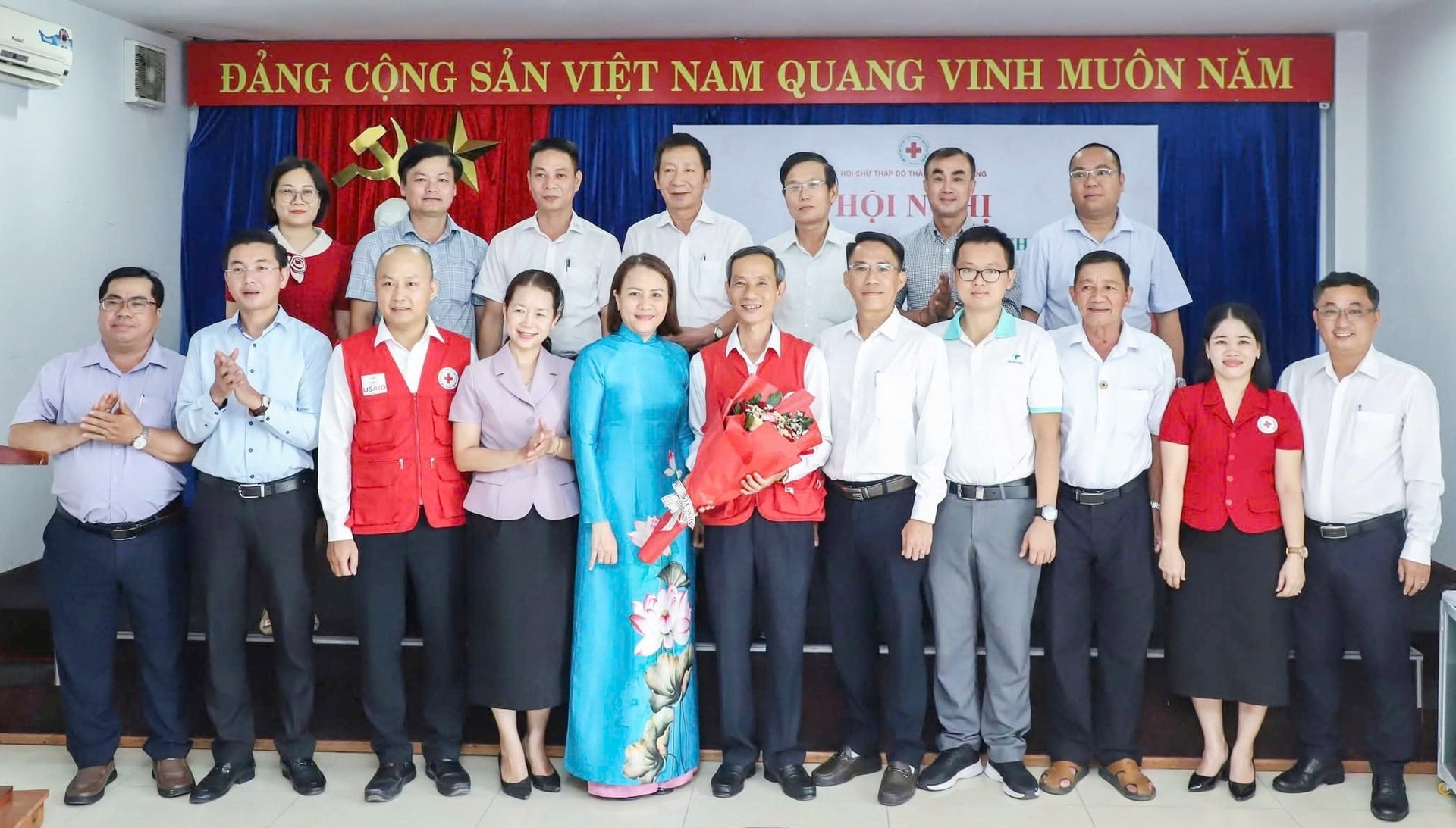 anh chinh sach hoi