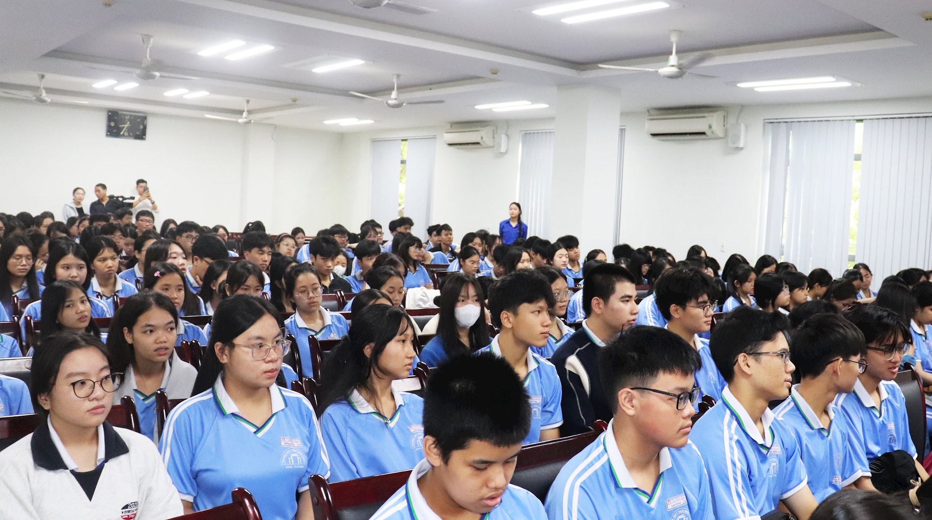 និស្សិត PCT