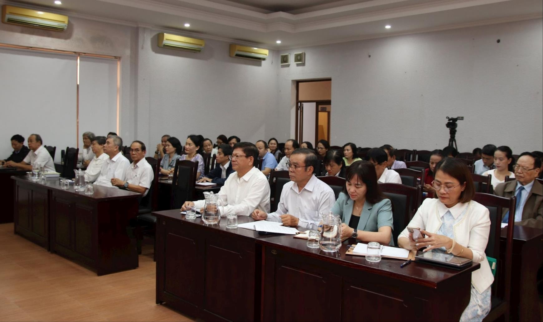 Các đại biểu tham dự hội nghị. Ảnh: T. HUY