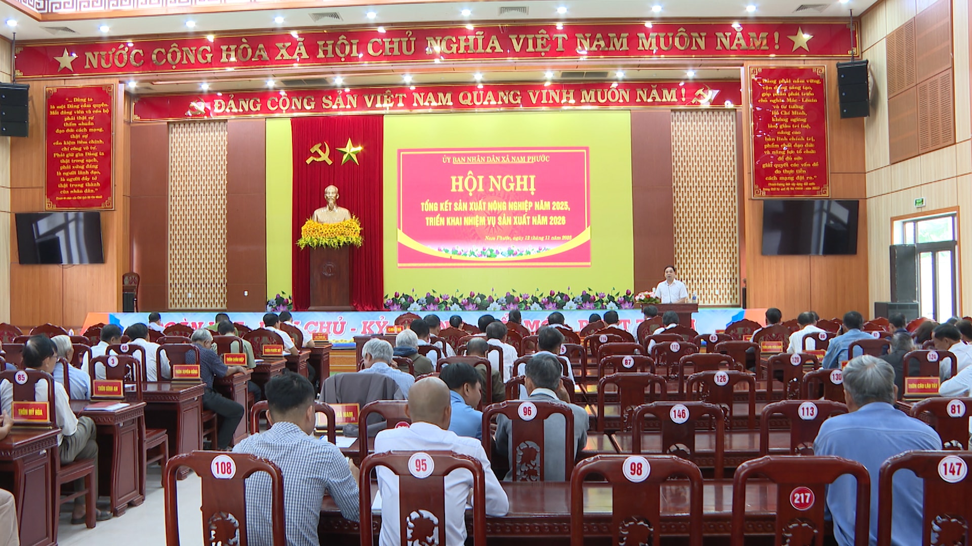 TRIEN KHAI CONG TAC HO TRO NONG DAN PHUC HOI SAN XUAT SAU LU - NAM PHUOC.00_00_01_19.Still001