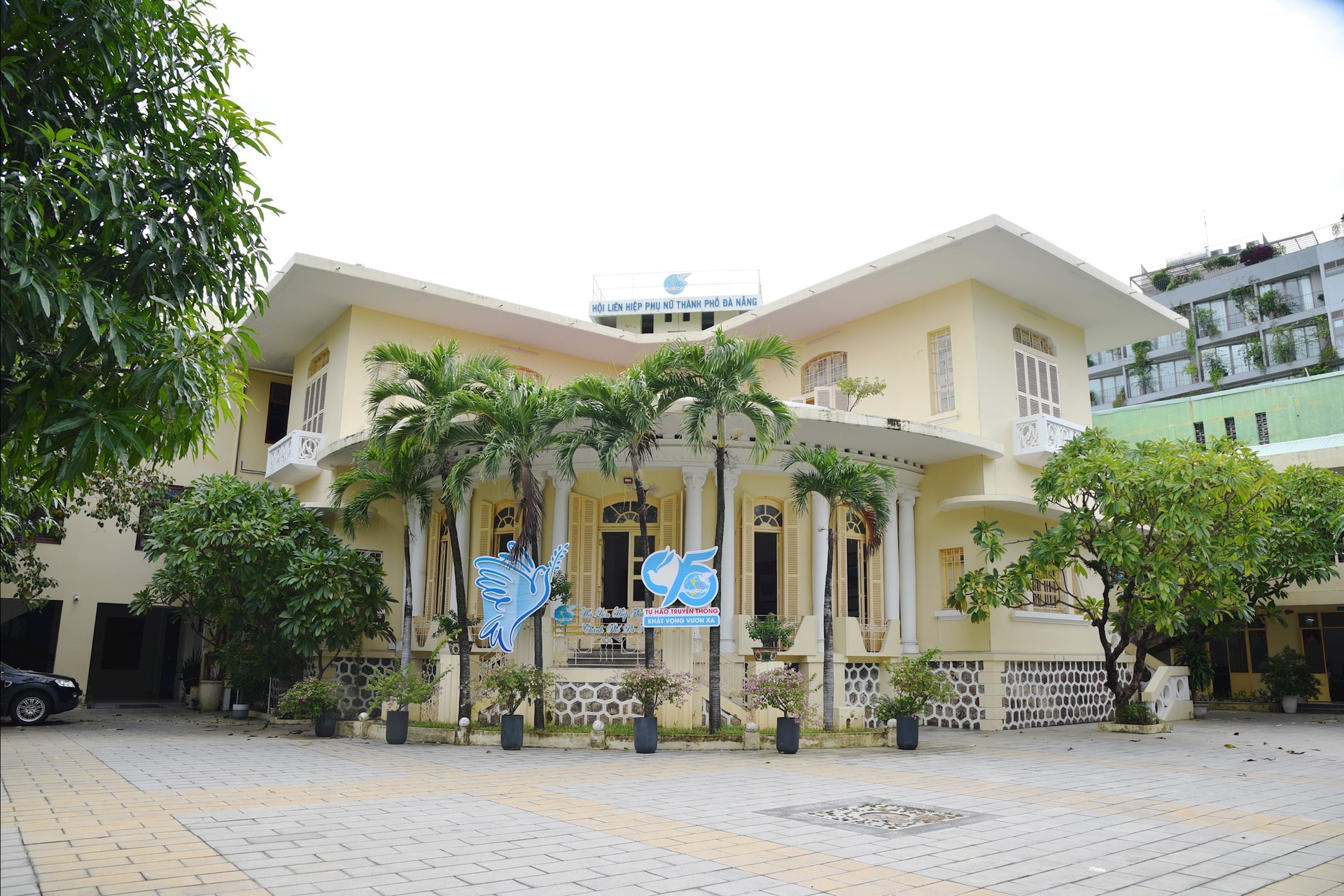 Panoramautsikt över villa nummer 1 Pasteur.