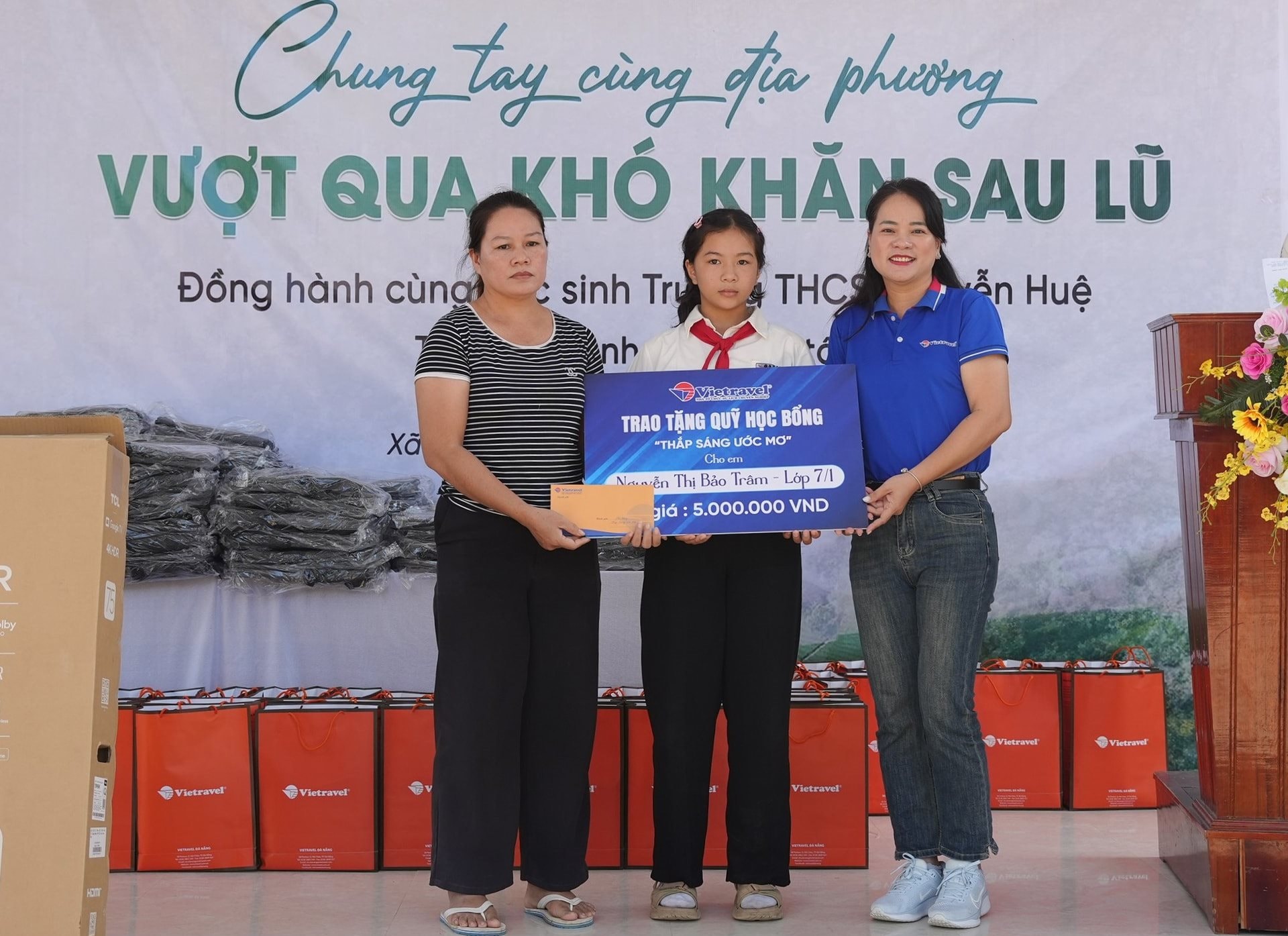 13-11-tang-qua-1 (1)