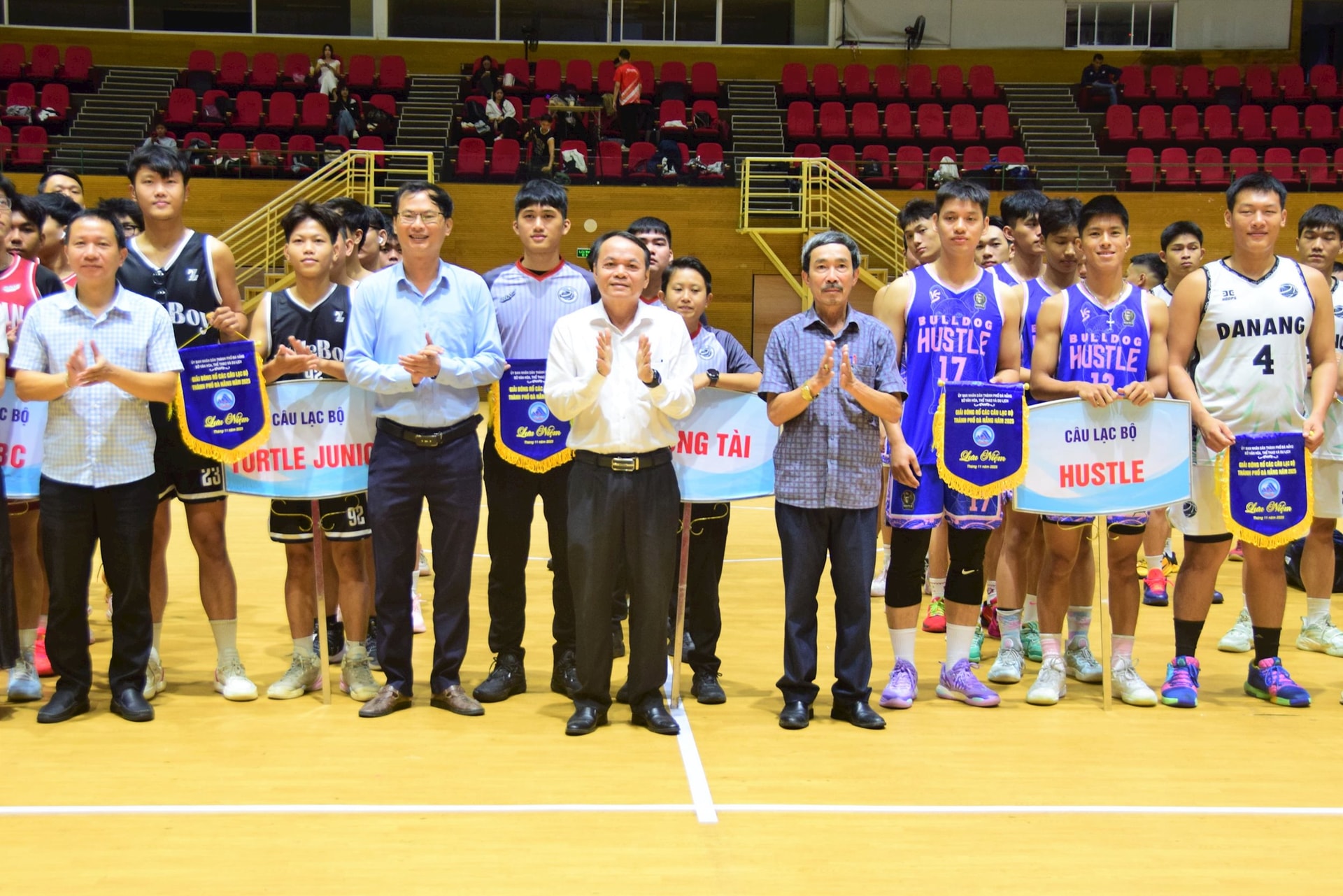14-11 bai t1