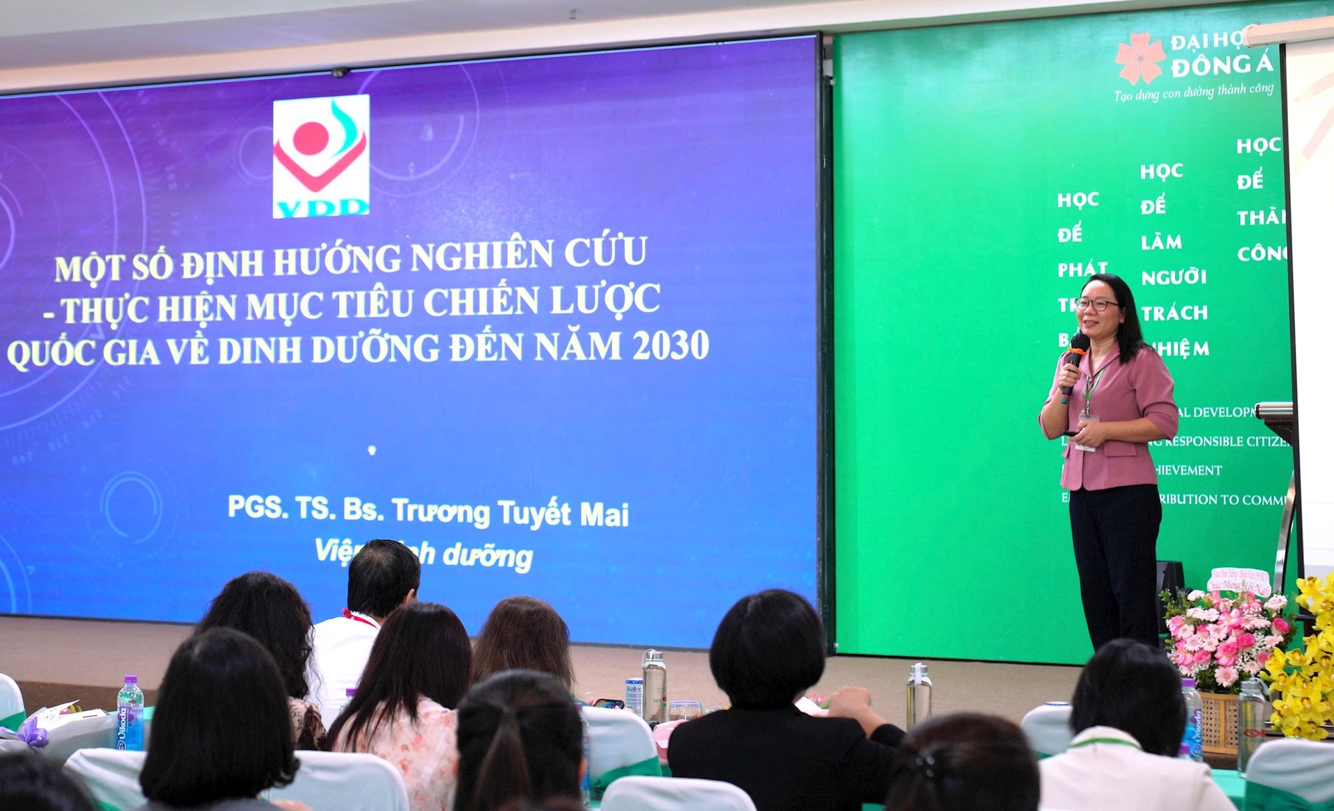 7R306579 Доцент, доктор Труонг Тует Май