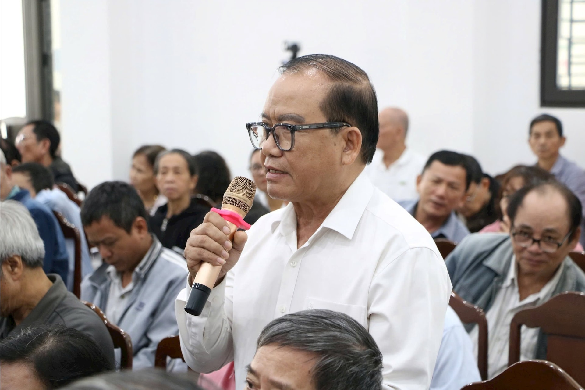 Ý kiến cử tri tại diễn đàn Lắng nghe dân nói