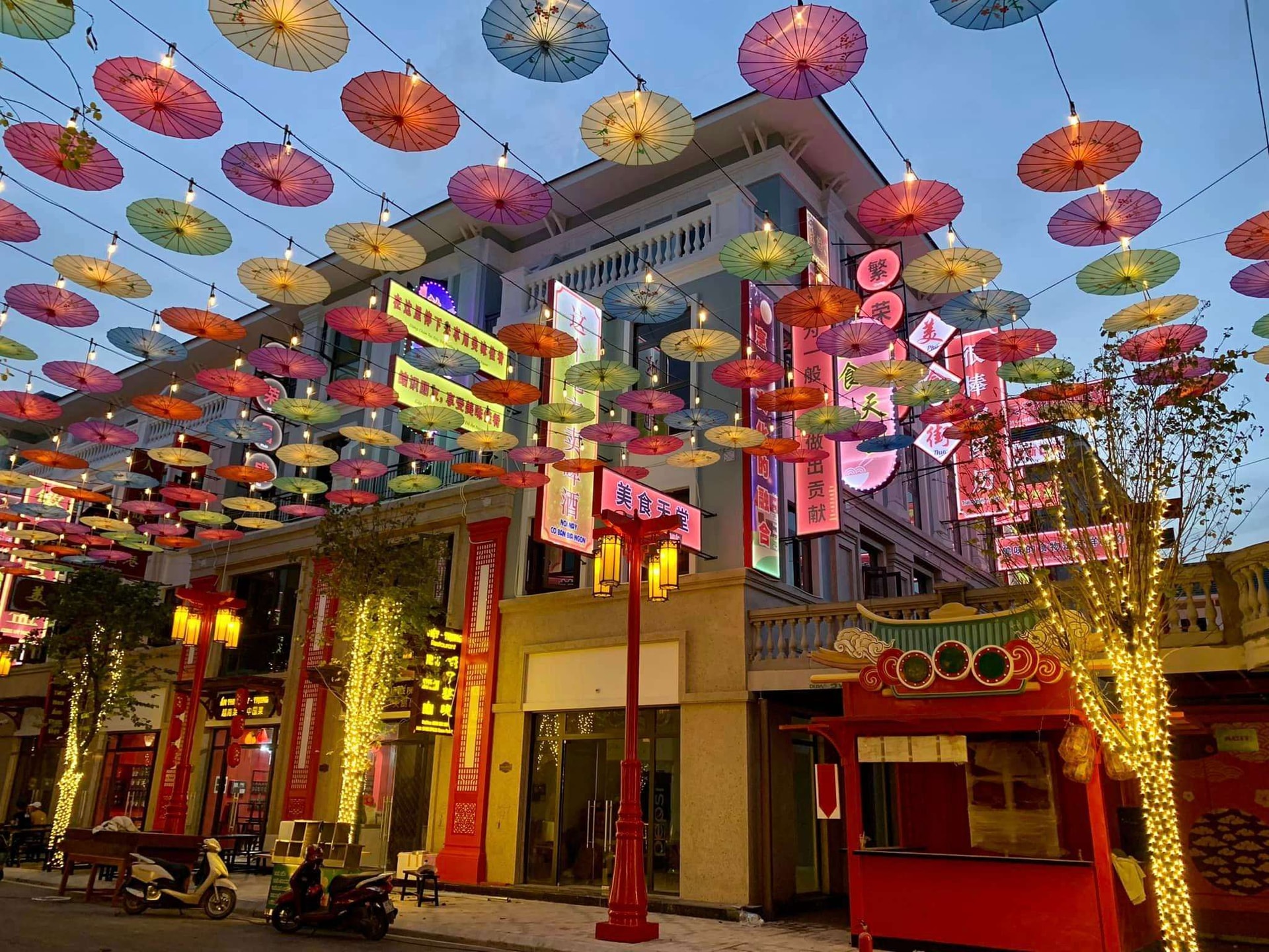 Phố thương mại Little Hong Kong