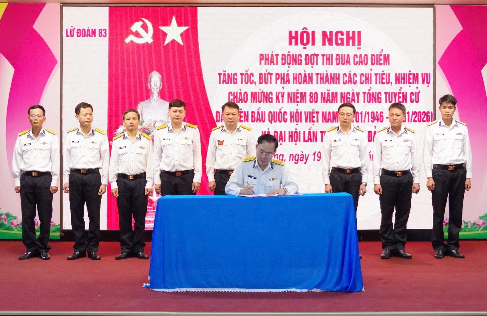 Các cơ quan, đơn vị ký kết giao ước thi đua