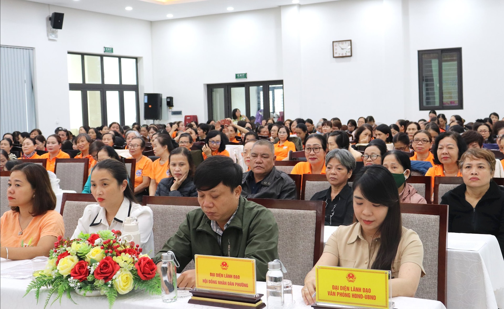 نام فایل: 1.jpg