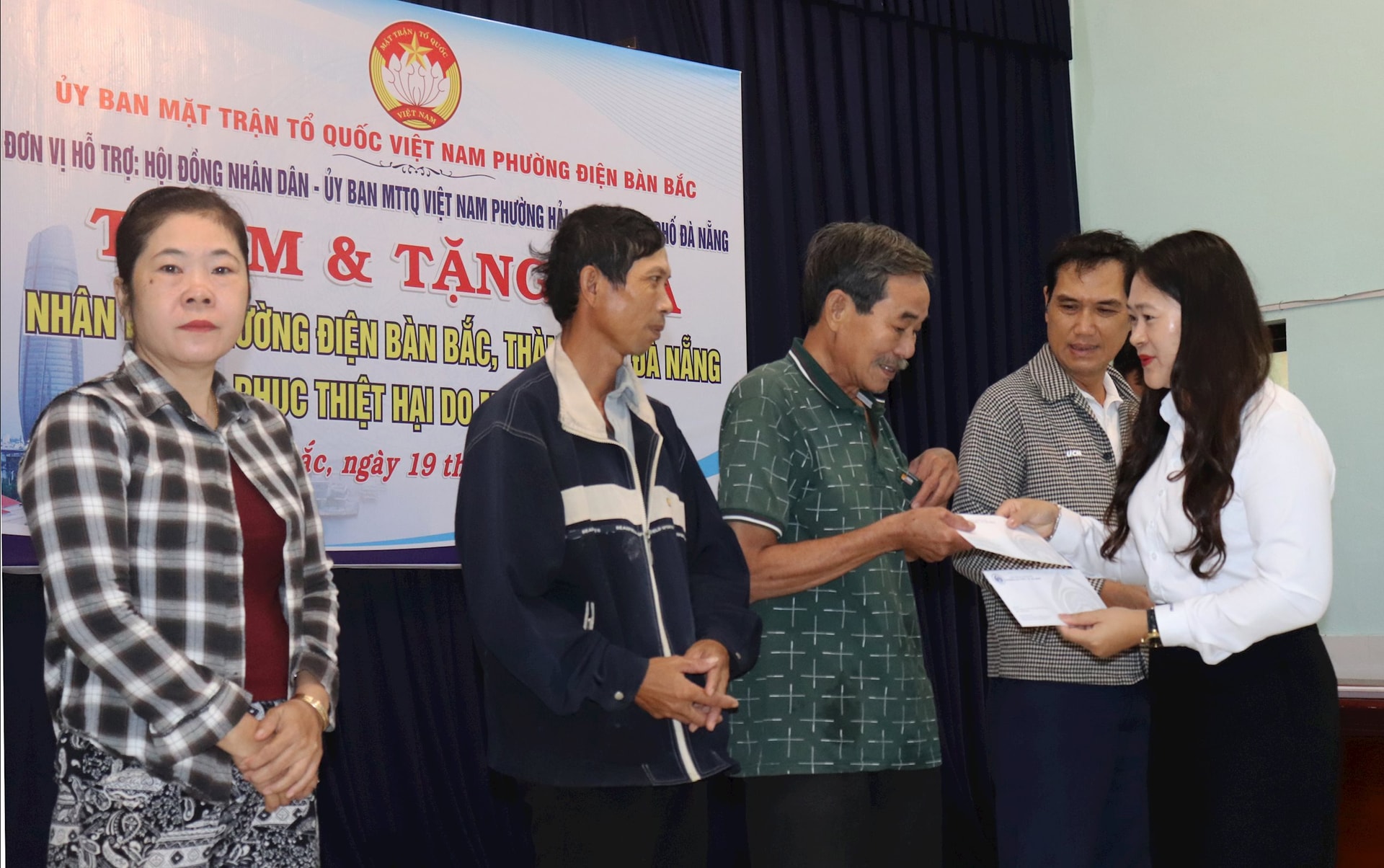 TANG QUA DBB