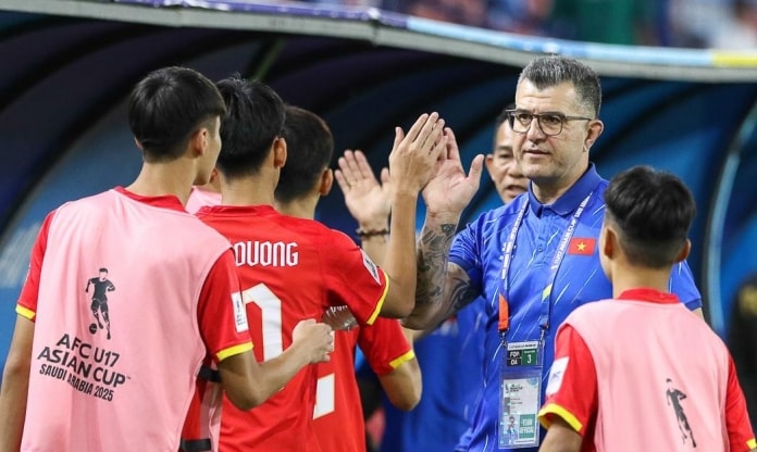 Đội tuyển U17 Việt Nam trong một buổi tập