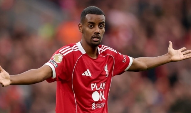 Isak không thể hiện được nhiều trong trận đấu với Nottingham Forest.