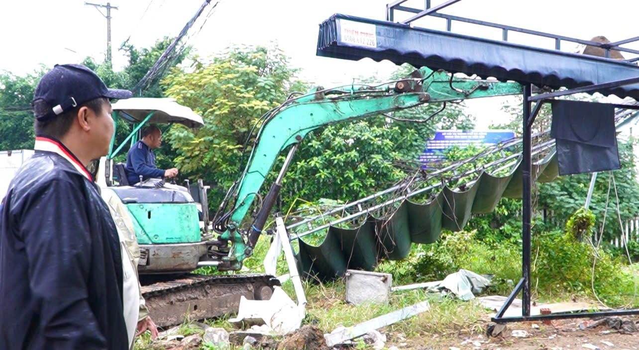 السيد 1 LC هدم البناء المتعدي