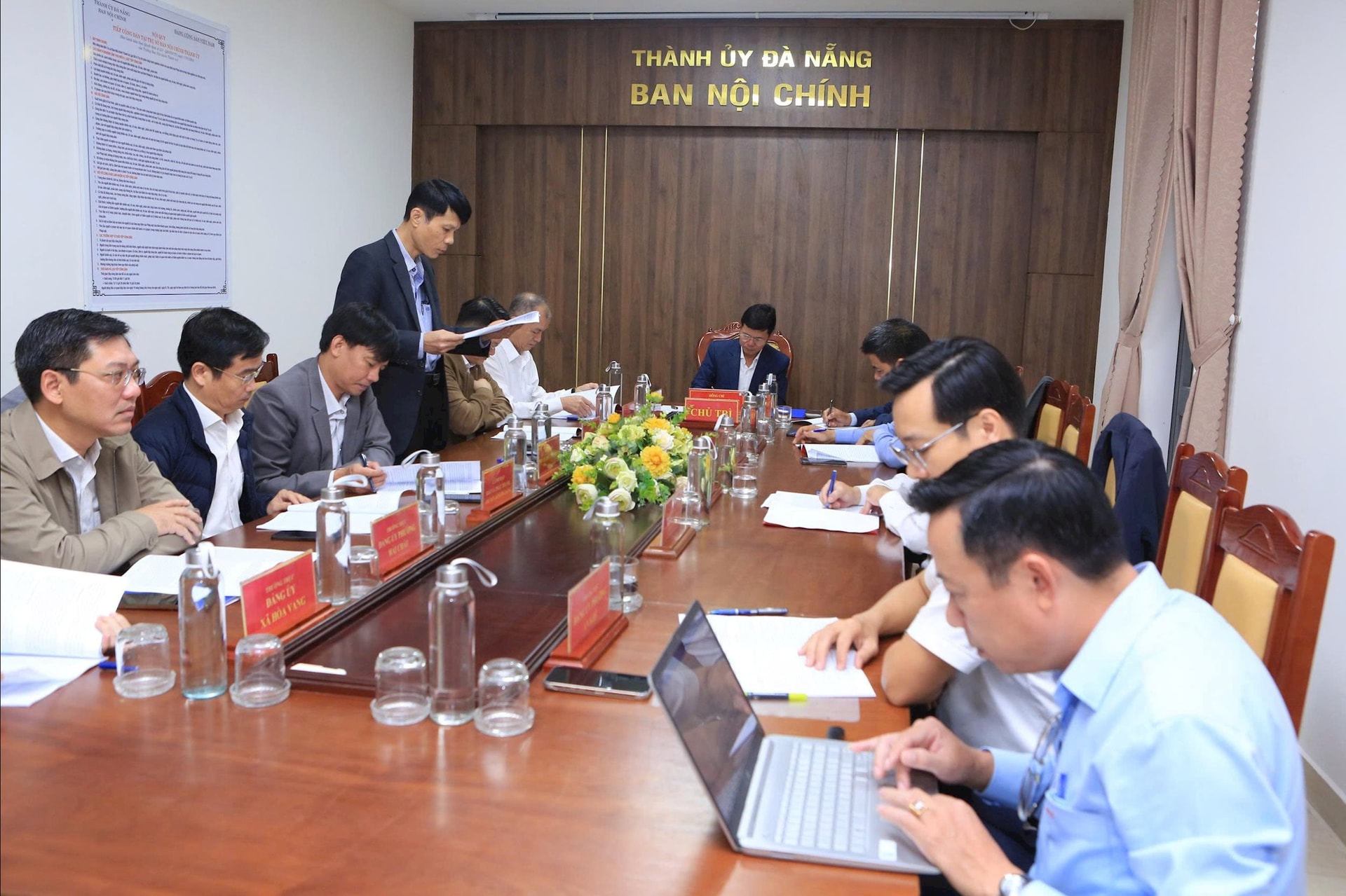 hoi thao Noi chinh