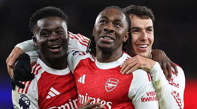 Bão chấn thương không còn là vấn đề với Arsenal.