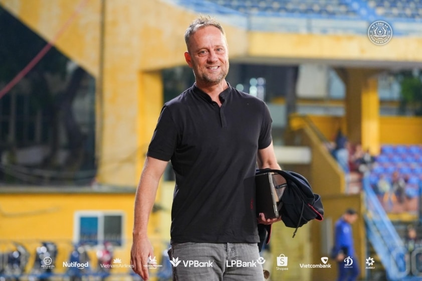 HLV Polking chia sẻ sau thất bại