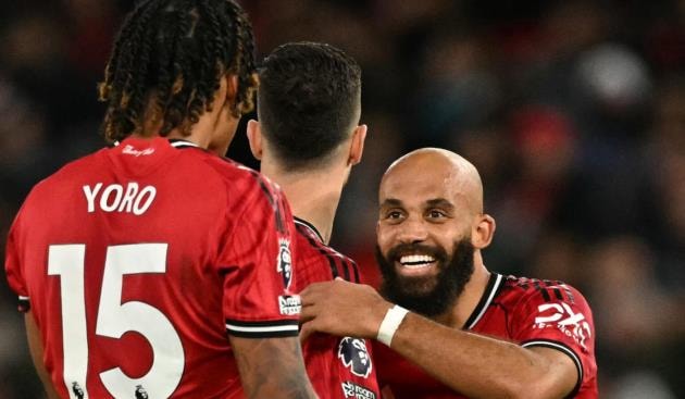 Mbeumo ăn mừng bàn thắng, khẳng định vai trò đầu tàu trên hàng công của Manchester United.